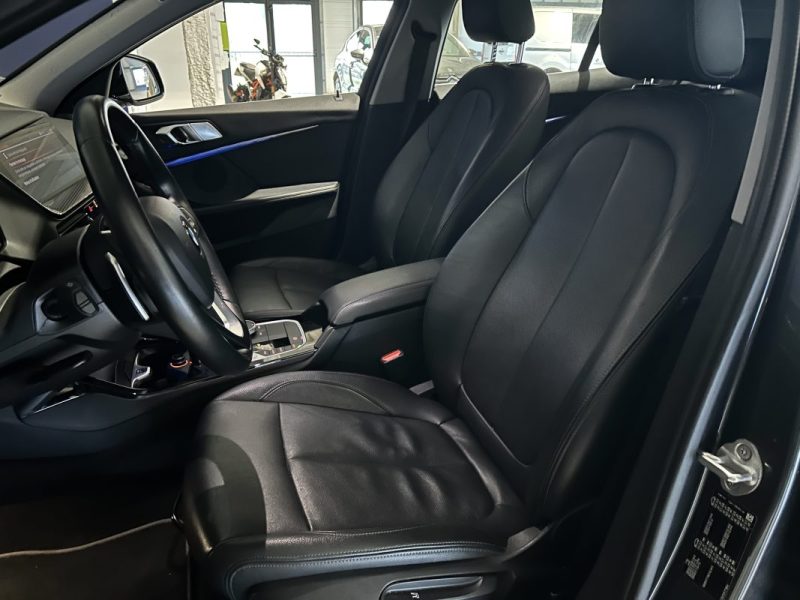 BMW SÉRIE 1 118D LUXURY / 134 000kms / LED / CAMÉRA / KEYLESS / CARPLAY / MODE DE CONDUITE