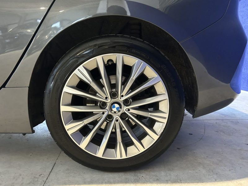 BMW SÉRIE 1 118D LUXURY / 134 000kms / LED / CAMÉRA / KEYLESS / CARPLAY / MODE DE CONDUITE