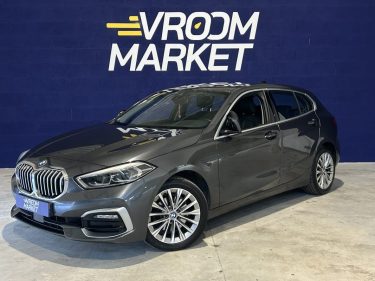 BMW SÉRIE 1 118D LUXURY / 134 000kms / LED / CAMÉRA / KEYLESS / CARPLAY / MODE DE CONDUITE