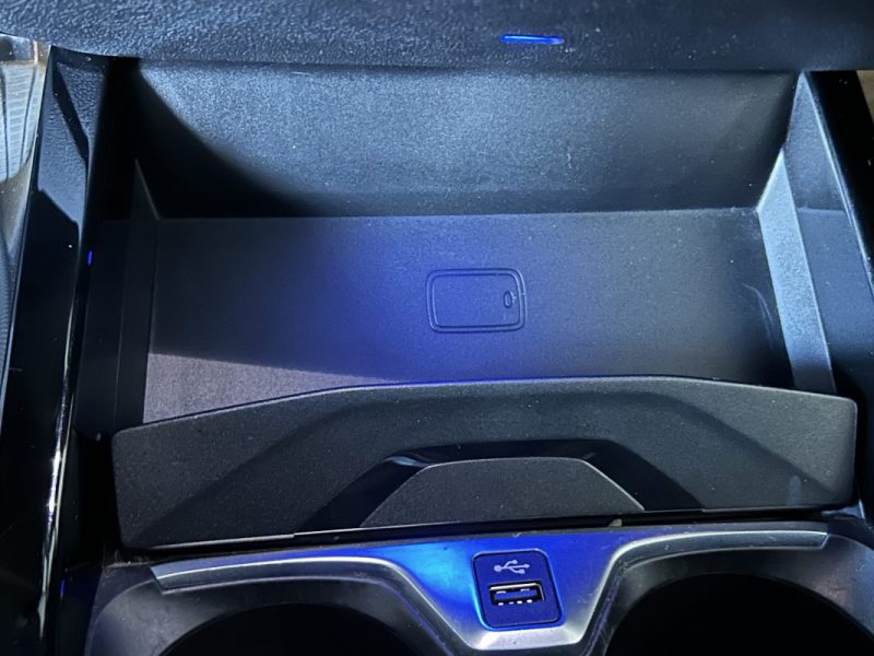 BMW SÉRIE 1 118D LUXURY / 134 000kms / LED / CAMÉRA / KEYLESS / CARPLAY / MODE DE CONDUITE