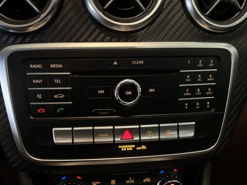 MERCEDES CLASSE A FASCINATION 200D /111 000KMS / CAMÉRA / APPLE CARPLAY / TOIT OUVRANT / SIÈGES ELEC