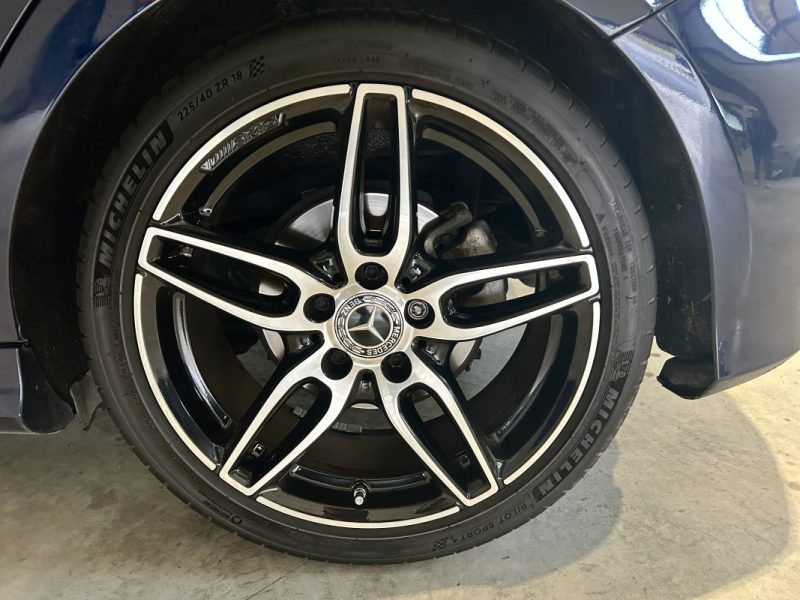 MERCEDES CLASSE A FASCINATION 200D /111 000KMS / CAMÉRA / APPLE CARPLAY / TOIT OUVRANT / SIÈGES ELEC