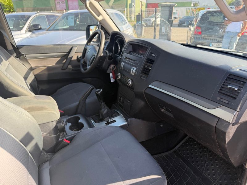 MITSUBISHI PAJERO 3.2 DI-D 200 INTENSE GARANTIE 