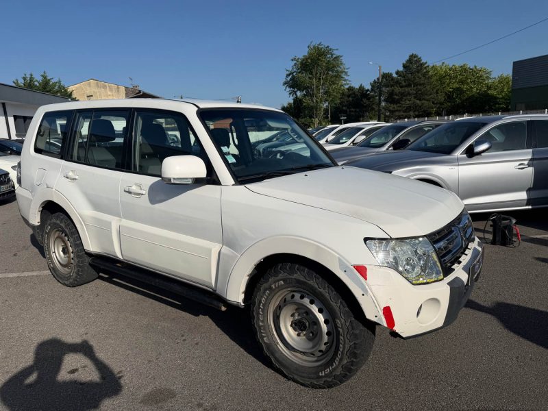 MITSUBISHI PAJERO 3.2 DI-D 200 INTENSE GARANTIE 