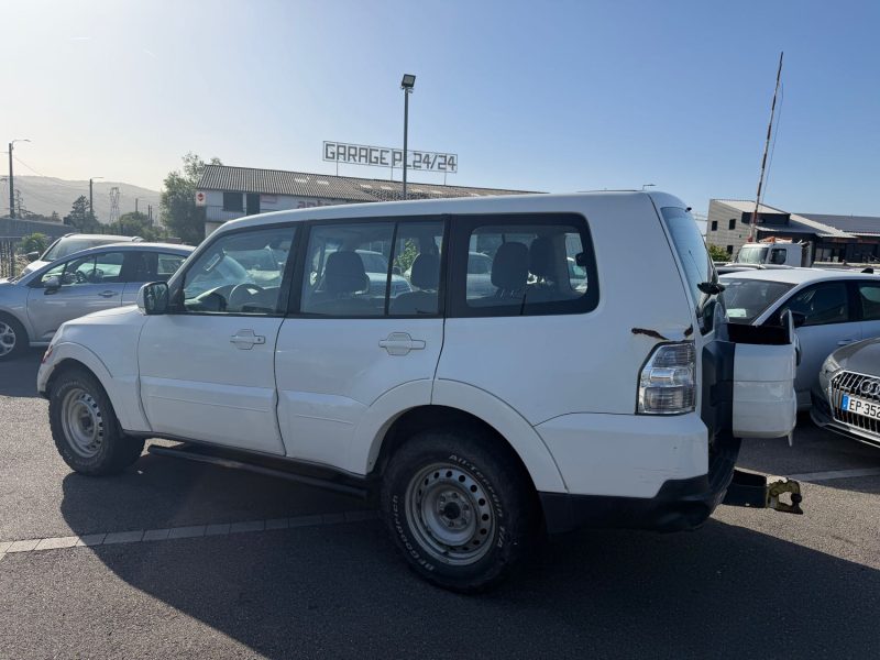 MITSUBISHI PAJERO 3.2 DI-D 200 INTENSE GARANTIE 