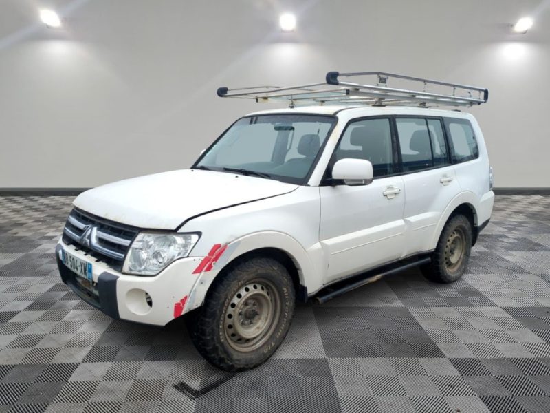 MITSUBISHI PAJERO 3.2 DI-D 200 INTENSE 2010