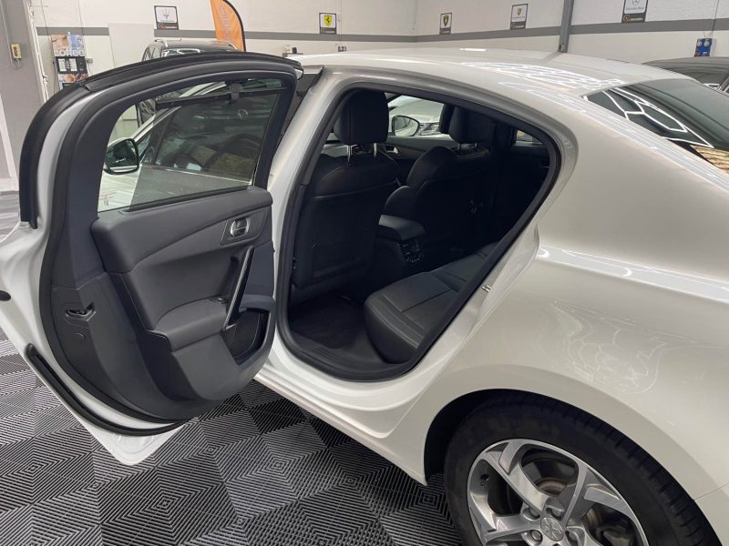 PEUGEOT 508 66000 KMS 2.0 HDI 163ch FELINE 4WD HYBRID4 +ELECTRIC 37ch 1ERE MAIN GARANTIE 12 MOIS