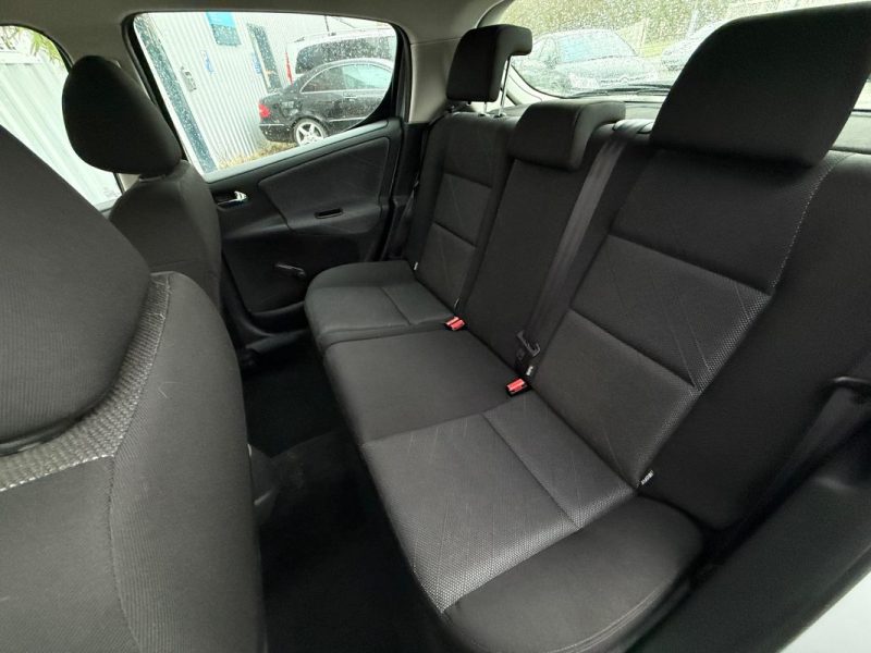 PEUGEOT 207 PREMIUM 1.4i 88 CV BVA FAIBLE KILOMETRAGE GARANTIE 12 MOIS 