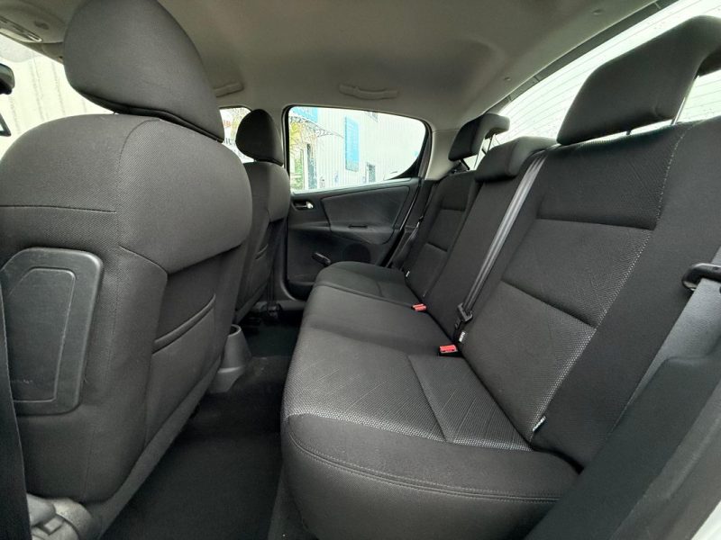 PEUGEOT 207 PREMIUM 1.4i 88 CV BVA FAIBLE KILOMETRAGE GARANTIE 12 MOIS 