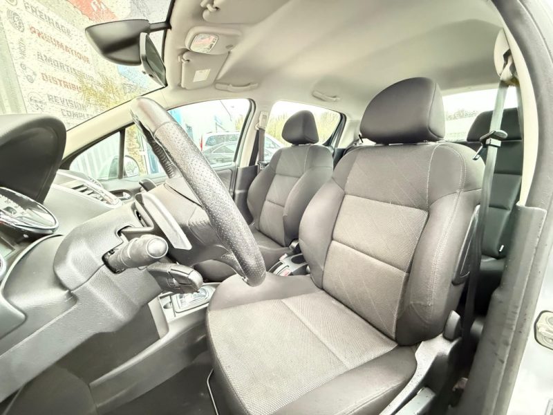 PEUGEOT 207 PREMIUM 1.4i 88 CV BVA FAIBLE KILOMETRAGE GARANTIE 12 MOIS 