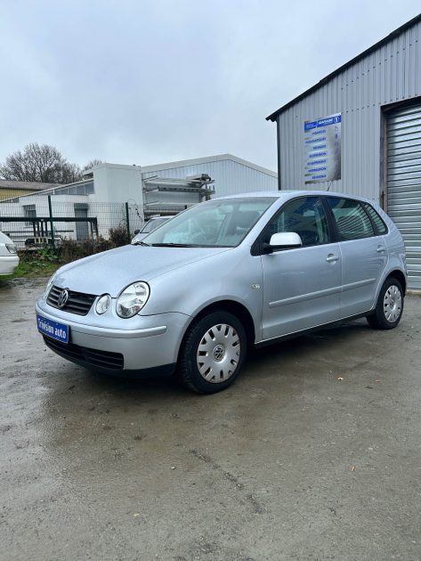 VOLKSWAGEN POLO  2004