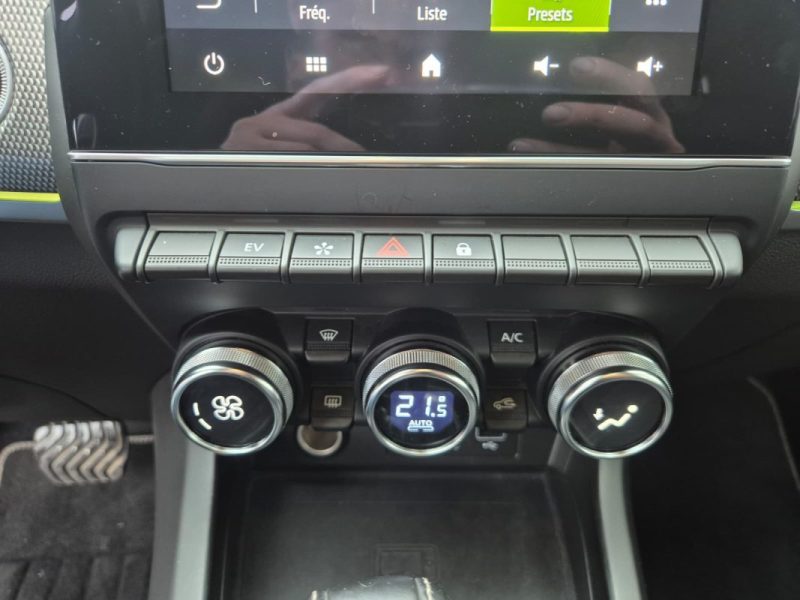 RENAULT ARKANA E-TECH HYBRIDE 145-22 TECHNO 2023