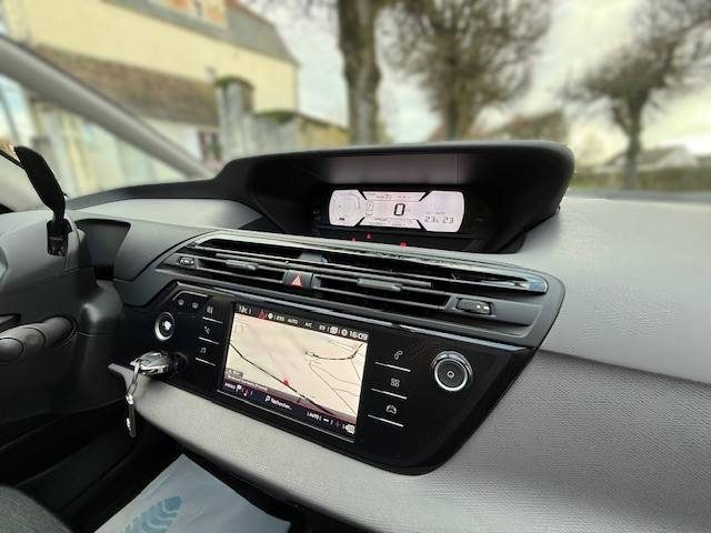 CITROEN C4 BLUEHDI 130CH S&S BUSINESS EAT8  2020 / 1ere main /  carplay