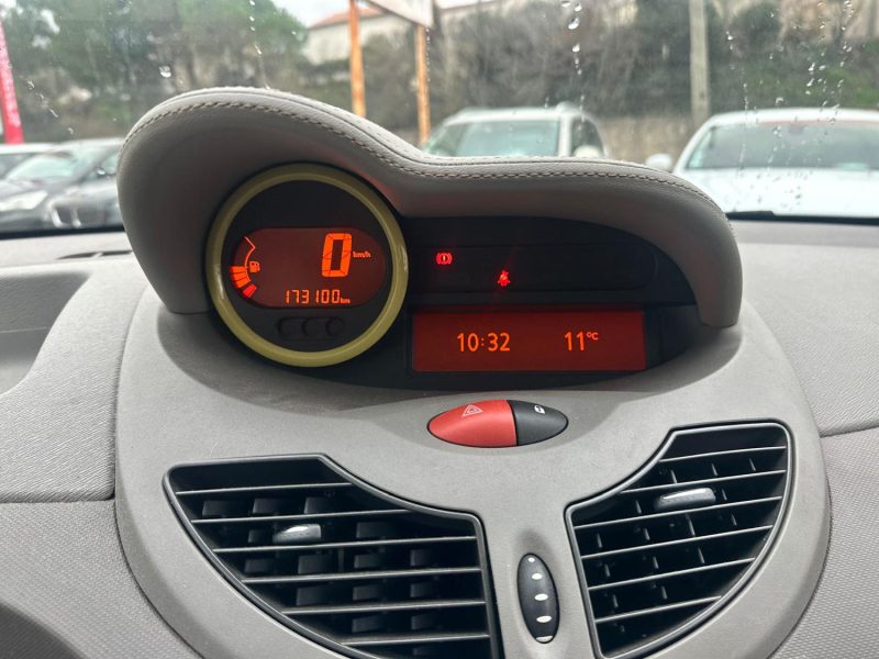 RENAULT TWINGO II 1.5 DCI 85CH INITIALE ECO² 2012