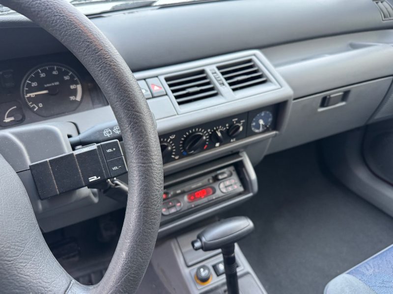 RENAULT CLIO  PH2 1.4 75CV BVA 1997