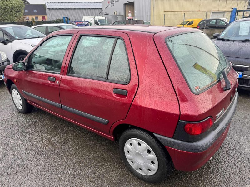 RENAULT CLIO  