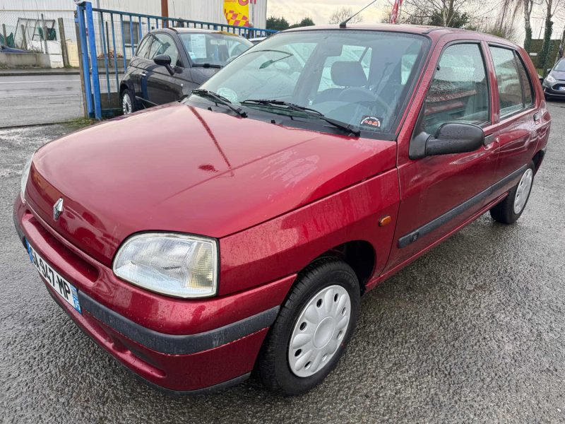 RENAULT CLIO  
