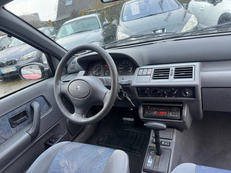 RENAULT CLIO  PH2 1.4 75CV BVA 1997