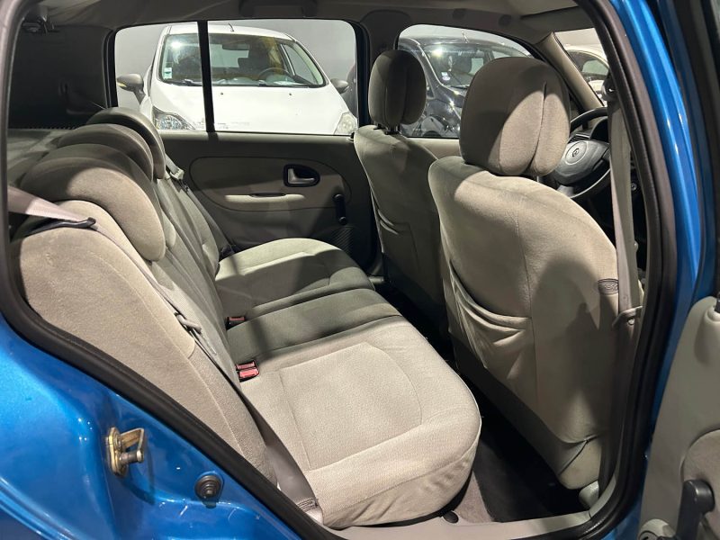 RENAULT CLIO II PHASE II 1.4I 16V 100CV  