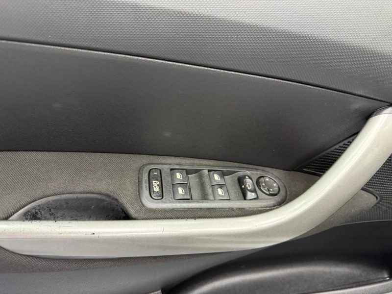 PEUGEOT 308 SW 2.0 HDI PREMIUM BVA 