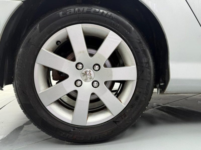 PEUGEOT 308 SW 2.0 HDI PREMIUM BVA 