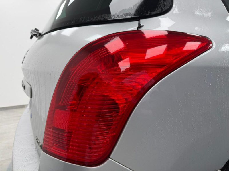 PEUGEOT 308 SW 2.0 HDI PREMIUM BVA 