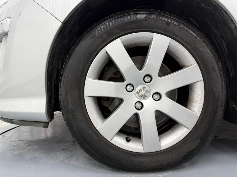 PEUGEOT 308 SW 2.0 HDI PREMIUM BVA 