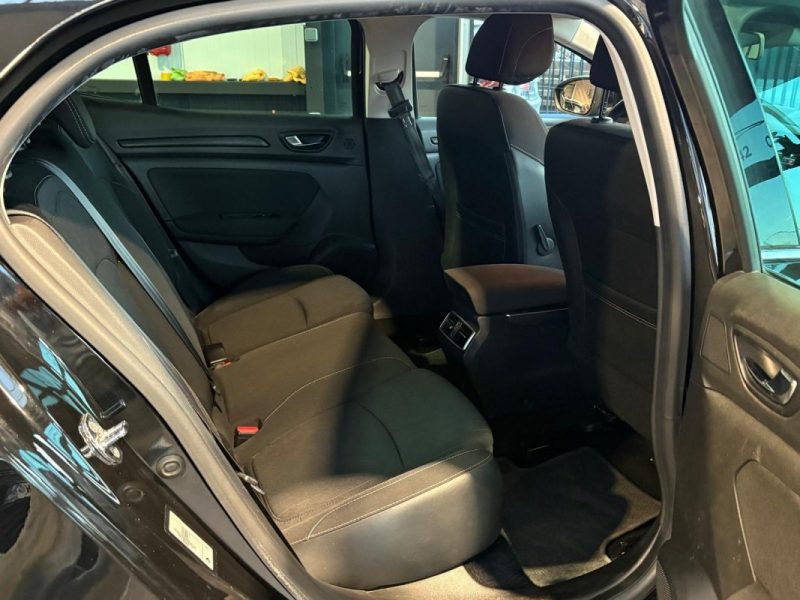 Mégane IV 1.3 TCe 140ch 🚗 Limited ✨ Caméra 🔙 Attelage 🔗 Reprise 🔄 Garantie 🛡️