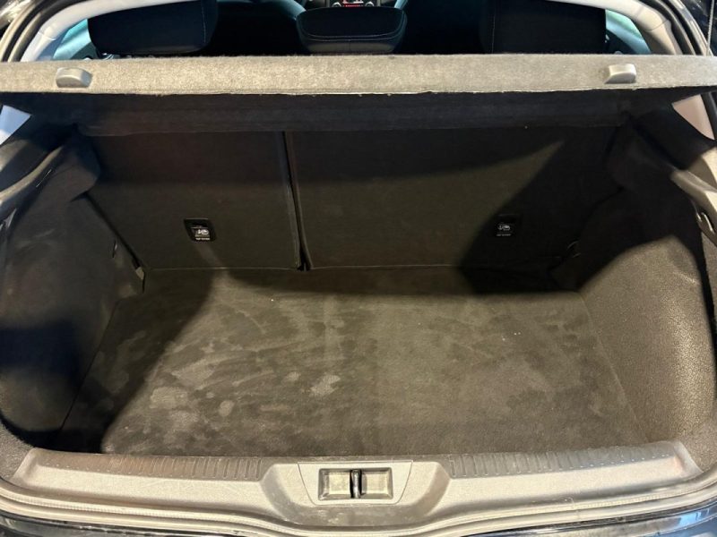 Mégane IV 1.3 TCe 140ch 🚗 Limited ✨ Caméra 🔙 Attelage 🔗 Reprise 🔄 Garantie 🛡️