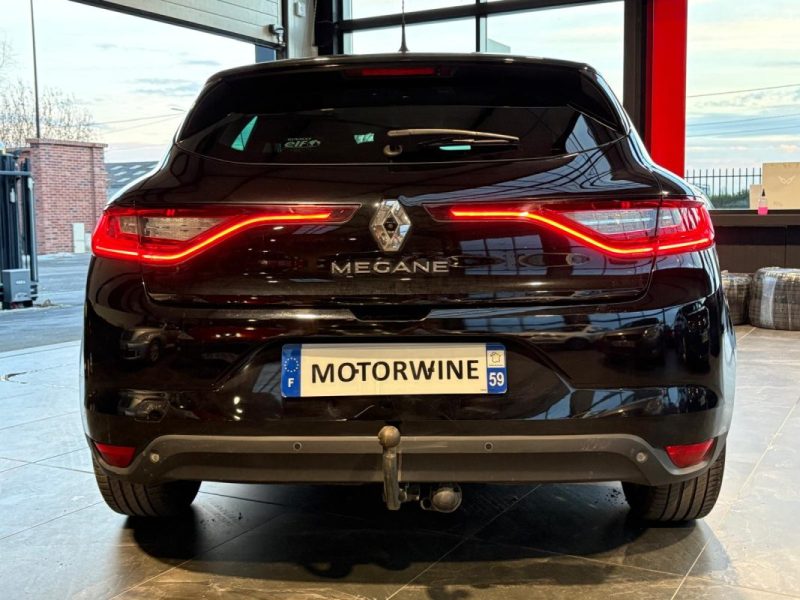 Mégane IV 1.3 TCe 140ch 🚗 Limited ✨ Caméra 🔙 Attelage 🔗 Reprise 🔄 Garantie 🛡️