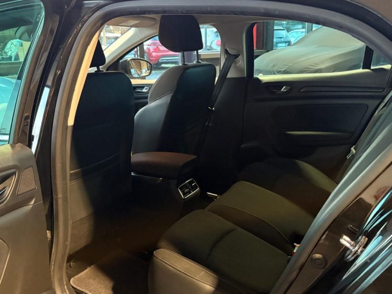 Mégane IV 1.3 TCe 140ch 🚗 Limited ✨ Caméra 🔙 Attelage 🔗 Reprise 🔄 Garantie 🛡️