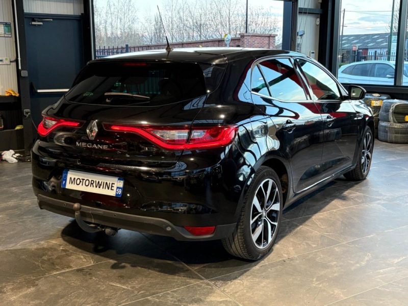 Mégane IV 1.3 TCe 140ch 🚗 Limited ✨ Caméra 🔙 Attelage 🔗 Reprise 🔄 Garantie 🛡️
