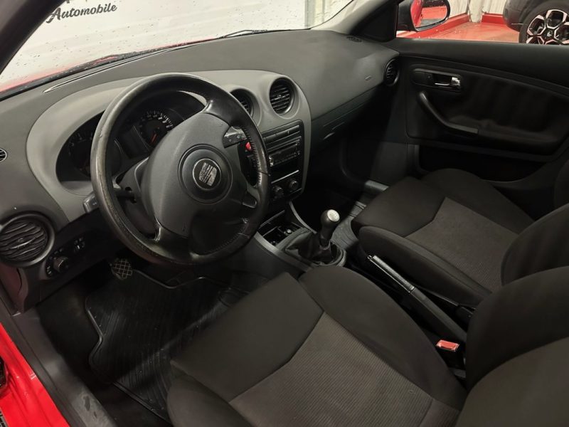 SEAT IBIZA 1.4 16V SIGNO 100 2004