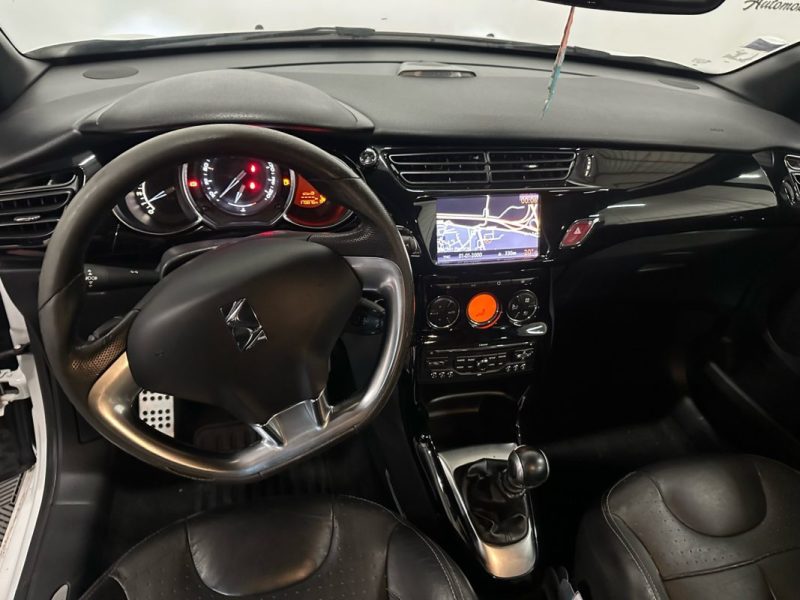 DS DS3 PURETECH 82CH SO CHIC 2017