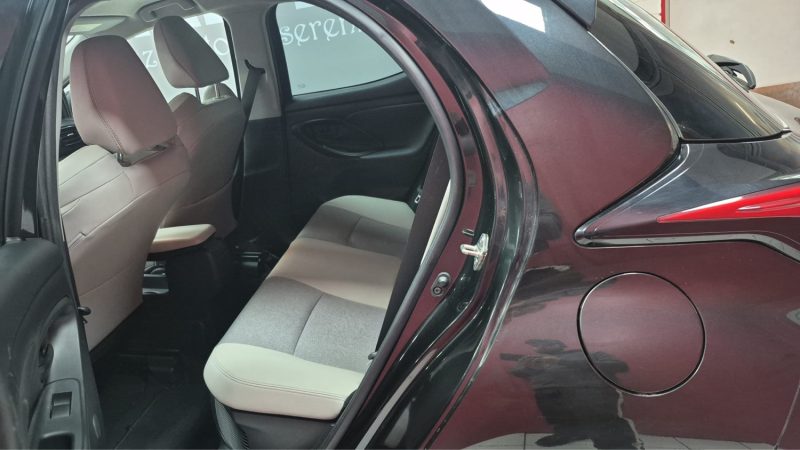 TOYOTA YARIS 4 HYBRIDE 116cv ICONIC/1 ERE MAIN/TVA RECUPERABLE