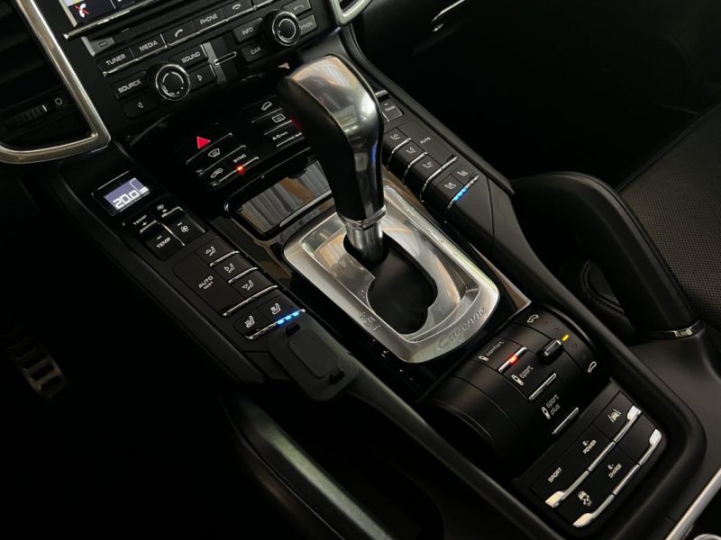 PORSCHE CAYENNE 3.0 S E-HYBRID 416 CV  