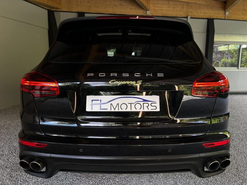 PORSCHE CAYENNE 3.0 S E-HYBRID 416 CV  