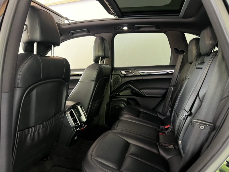 PORSCHE CAYENNE 3.0 S E-HYBRID 416 CV  