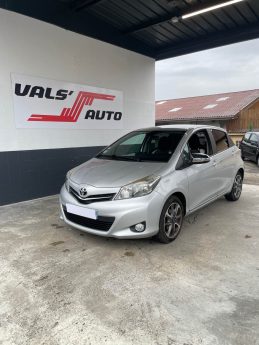 TOYOTA  YARIS 1.3I YARIS 100 VVT 2013