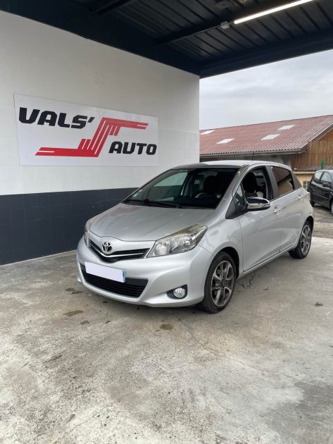 TOYOTA  YARIS 1.3I YARIS 100 VVT 2013