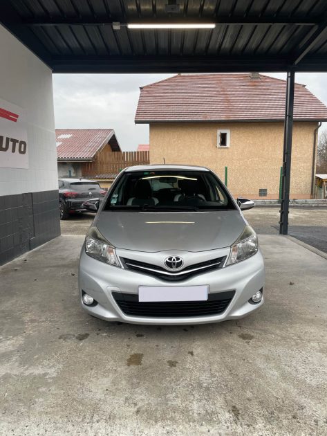 TOYOTA  YARIS 1.3I YARIS 100 VVT 2013