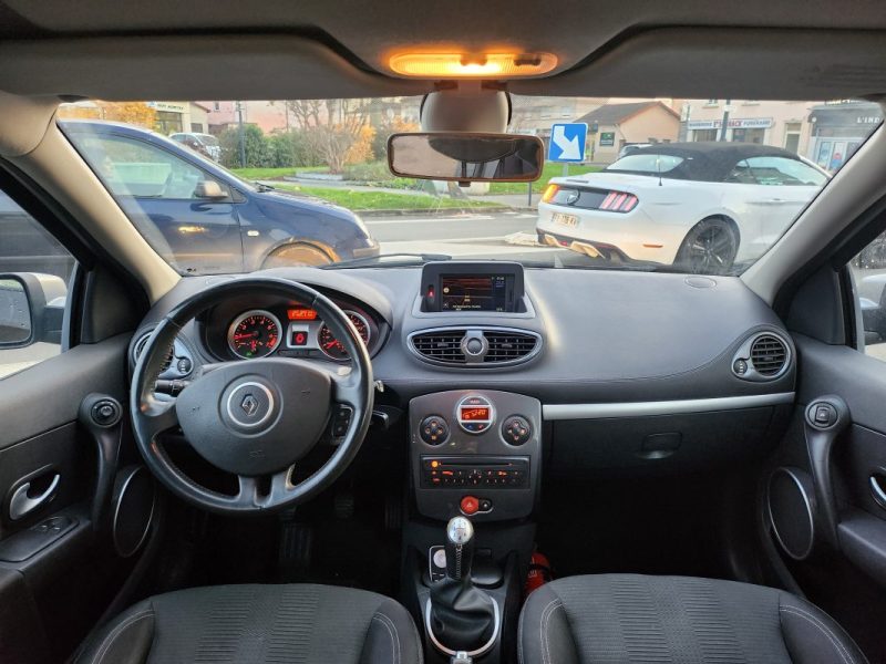 RENAULT CLIO III 20TH 