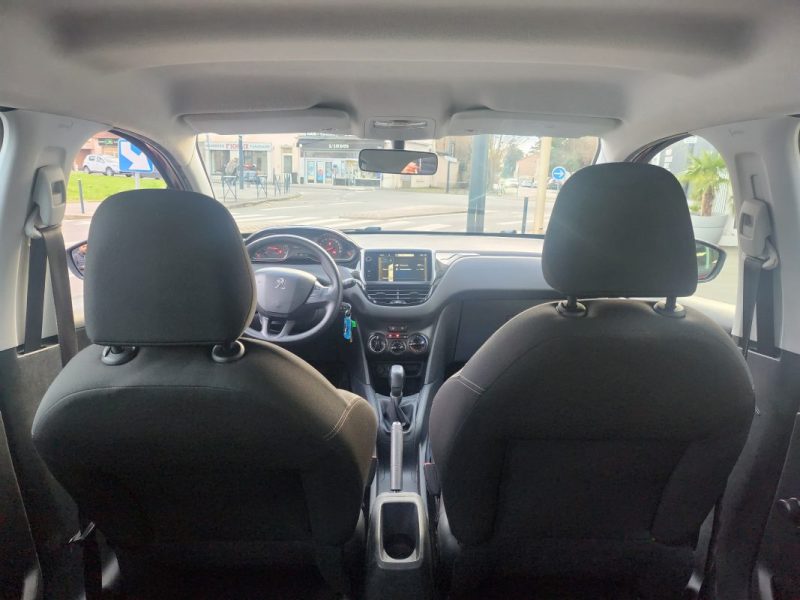 PEUGEOT 208 HDI ALLURE