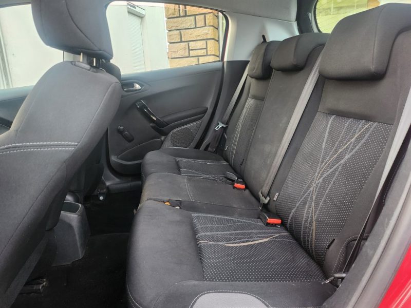 PEUGEOT 208 HDI ALLURE