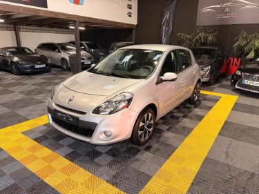 MAGNIFIQUE RENAULT CLIO III 1,2 16V 75  (ÉCRAN MULTIMÉDIA LIMITEUR, RÉGULATEUR DE VITESSE, CLIM) 