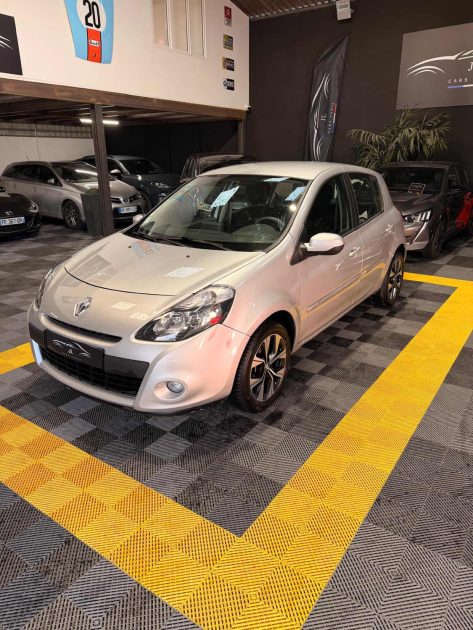 MAGNIFIQUE RENAULT CLIO III 1,2 16V 75  (ÉCRAN MULTIMÉDIA LIMITEUR, RÉGULATEUR DE VITESSE, CLIM) 