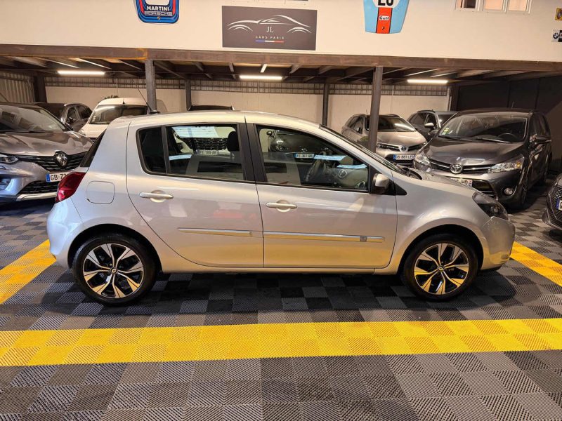 MAGNIFIQUE RENAULT CLIO III 1,2 16V 75  (ÉCRAN MULTIMÉDIA LIMITEUR, RÉGULATEUR DE VITESSE, CLIM) 