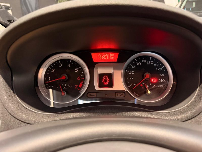 MAGNIFIQUE RENAULT CLIO III 1,2 16V 75  (ÉCRAN MULTIMÉDIA LIMITEUR, RÉGULATEUR DE VITESSE, CLIM) 