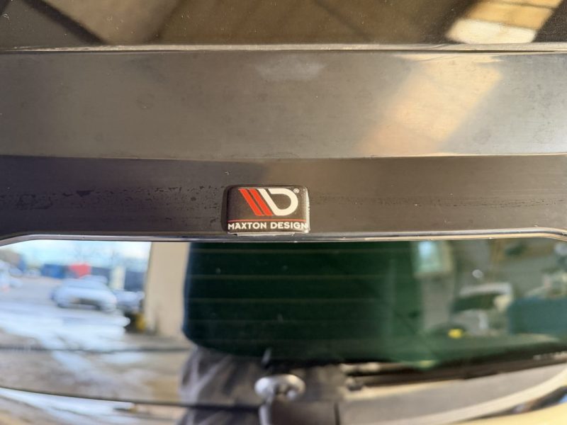 RENAULT CLIO 4 RS TROPHY 1.6 220cv EDC - AKRAPOVIC - CUIR - RS MONITOR - SIEGES CHAUFFANTS  