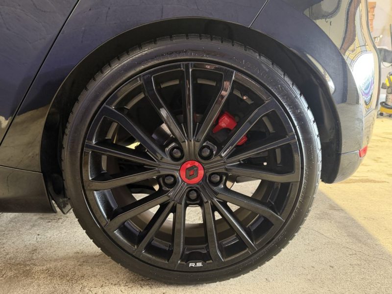 RENAULT CLIO IV RS TROPHY 1.6 220cv EDC - AKRAPOVIC - CUIR - RS MONITOR - SIEGES CHAUFFANTS  